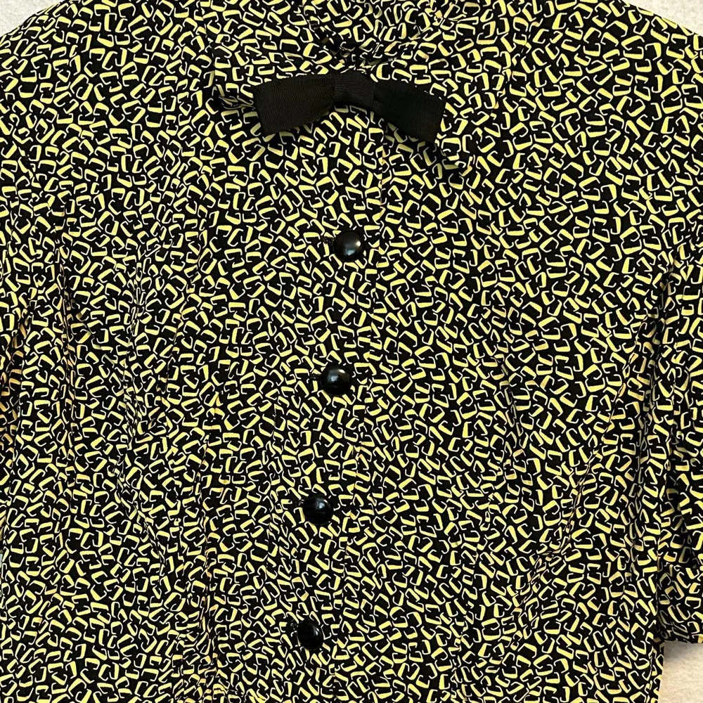 Vintage‎ Black and Yellow Skirt Set Size 20